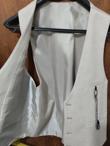 Elegantni muški prsluk – bež/šampanj ton+ Sako - Klasičan kroj bez na lalafo.rs — 1 Elegantni muški prsluk – bež/šampanj ton+ Sako - Klasičan kroj bez — 1