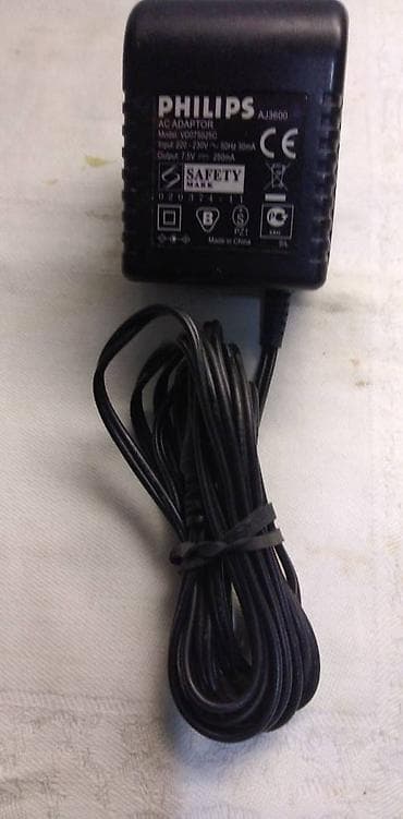 Punjac za stare mobilne Philips type:AJ3600output 7,5V,Made in na lalafo.rs — 1 Punjac za stare mobilne Philips type:AJ3600output 7,5V,Made in — 1