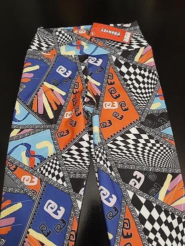 bermude teksas br: Na prodaju nove helanke,sa etiketom. Velicina L. Majica je isto at lalafo.rs — 1 bermude teksas br: Na prodaju nove helanke,sa etiketom. Velicina L. Majica je isto — 1