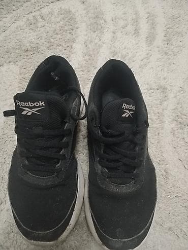 Reebok patike za trening/trčanje - Model: Reebok sa logoom na jeziku na lalafo.rs — 3 Reebok patike za trening/trčanje - Model: Reebok sa logoom na jeziku — 3