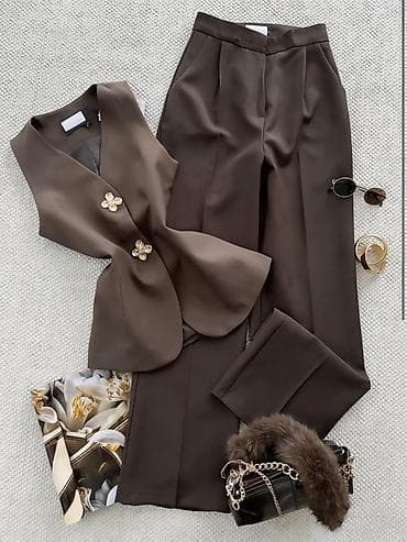 🔥Ženski komplet – prsluk i pantalone sa širokom nogavicom
✅3100 din na lalafo.rs 🔥Ženski komplet – prsluk i pantalone sa širokom nogavicom
✅3100 din