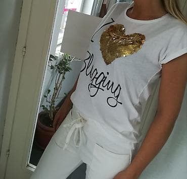 Women's T-shirts and tops: Prelepa majica uvoz Turska pamuk elastin vel S M
Povoljno at lalafo.rs — 1 Women's T-shirts and tops: Prelepa majica uvoz Turska pamuk elastin vel S M
Povoljno — 1
