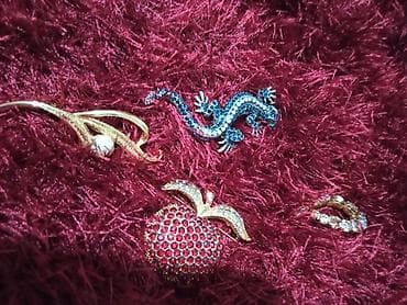 Materijal: Kristal, bоја - Šareno, Novo na lalafo.rs Materijal: Kristal, bоја - Šareno, Novo