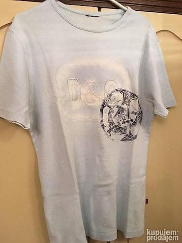 Svetlo plava bodi majca D&G, očuvana.Svetlo plava majca D&G na lalafo.rs — 1 Svetlo plava bodi majca D&G, očuvana.Svetlo plava majca D&G — 1