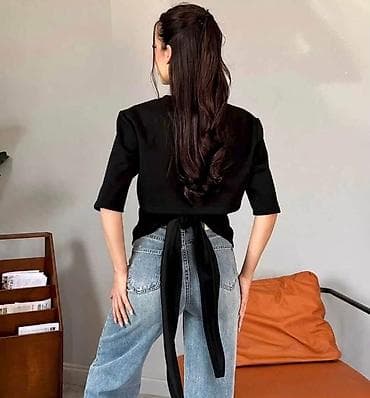 04. Majica na vezivanje 2.400 dinara A na lalafo.rs 04. Majica na vezivanje 2.400 dinara A