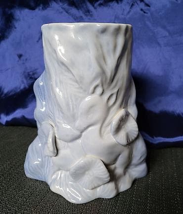 Vaza nova iz 60,70ih.godina. Nova vaza imitacija drveta,perfektan na lalafo.rs — 1 Vaza nova iz 60,70ih.godina. Nova vaza imitacija drveta,perfektan — 1