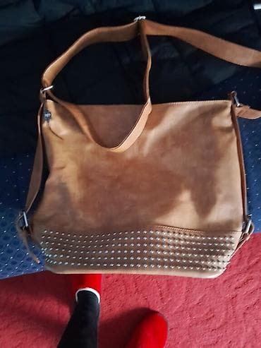 cista koza broj: Ženska torba preko ramena, boja karamel/konjak. - Materijal: eko koža na lalafo.rs — 1 cista koza broj: Ženska torba preko ramena, boja karamel/konjak. - Materijal: eko koža — 1