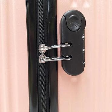 Backpacks, bags and suitcases: Dečiji set putnih kofera u roze boji, sa motivima srca i jednoroga at lalafo.rs — 7 Backpacks, bags and suitcases: Dečiji set putnih kofera u roze boji, sa motivima srca i jednoroga — 7
