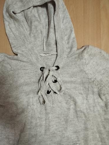 Predivan duks na pertlanje sa kapuljačom M velicina at lalafo.rs — 3 Predivan duks na pertlanje sa kapuljačom M velicina — 3