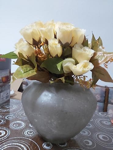 Dekorativna vaza - Masivna staklena vaza zaobljenog, „balon“ oblika na lalafo.rs — 1 Dekorativna vaza - Masivna staklena vaza zaobljenog, „balon“ oblika — 1