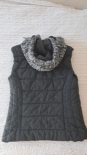 Prsluk bez rukava sa kapuljačom – Jean Pascale - Model: ženski na lalafo.rs — 2 Prsluk bez rukava sa kapuljačom – Jean Pascale - Model: ženski — 2