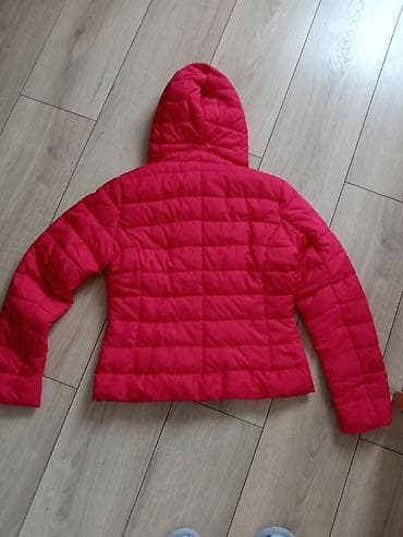 Jakna.Boja-crvena. 100%poliester. Debljina-srednje. Zanimljiv kroj na lalafo.rs — 6 Jakna.Boja-crvena. 100%poliester. Debljina-srednje. Zanimljiv kroj — 6