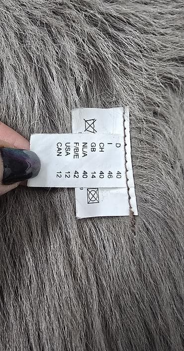 prsluk jaknica mango u: Snižž IQ+ Berlin skupocen sivi prsluk, dugačak 80 cm. Spolja je na lalafo.rs — 5 prsluk jaknica mango u: Snižž IQ+ Berlin skupocen sivi prsluk, dugačak 80 cm. Spolja je — 5