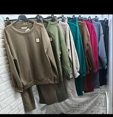 Personal Items: M, color - Burgundy at lalafo.rs — 2 Personal Items: M, color - Burgundy — 2