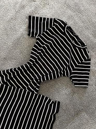 Скроз нове хаљинице за више инфо дм☺️ na lalafo.rs Скроз нове хаљинице за више инфо дм☺️