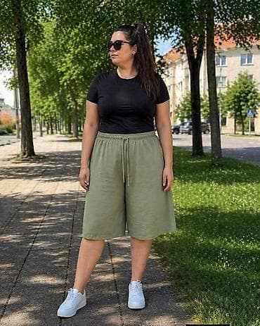 Women's Pants, Jeans, Shorts: 2 kom. bermuda
Cena 2800
M L Xl 2Xl 3Xl 4XL
Viskoza
P23 at lalafo.rs — 1 Women's Pants, Jeans, Shorts: 2 kom. bermuda
Cena 2800
M L Xl 2Xl 3Xl 4XL
Viskoza
P23 — 1