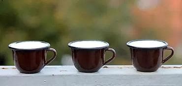Antiques: TRI Stare EMAJLIRANE Šoljice za Kafu. Cena za sve tri. Tri stare at lalafo.rs — 1 Antiques: TRI Stare EMAJLIRANE Šoljice za Kafu. Cena za sve tri. Tri stare — 1