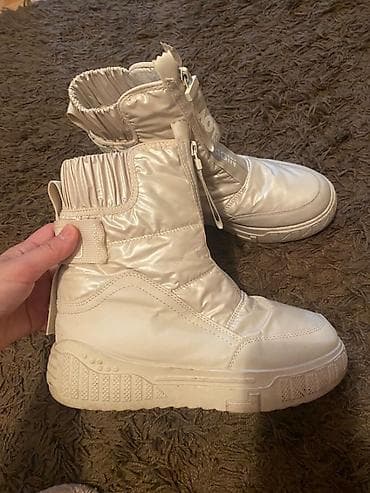 Pretople
Cizme novo samo
3000 din at lalafo.rs — 2 Pretople
Cizme novo samo
3000 din — 2