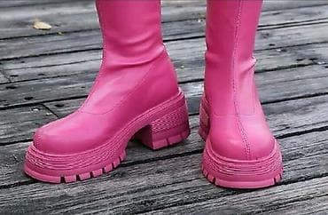 Barbie pink kolekcija – modni detalji u žarko ružičastoj boji - na lalafo.rs — 6 Barbie pink kolekcija – modni detalji u žarko ružičastoj boji - — 6