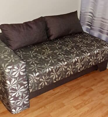 Krevet samac za mlađu osobu. Dimenzije: 156 × 84,a kada se izvuče za na lalafo.rs Krevet samac za mlađu osobu. Dimenzije: 156 × 84,a kada se izvuče za