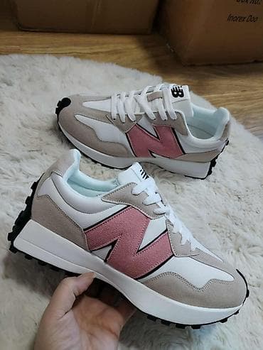 👑Broj 36-39-40
✅Cena 2999 din na lalafo.rs — 6 👑Broj 36-39-40
✅Cena 2999 din — 6