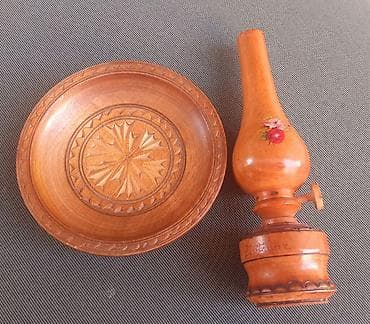 Antiques: Drveni tanjir i petrolej lampa Suveniri Drvena petrolej lampa i drveni at lalafo.rs — 4 Antiques: Drveni tanjir i petrolej lampa Suveniri Drvena petrolej lampa i drveni — 4