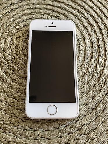 Iphone SE 2016 beli sa 64 gb memorije, otključan za sve mreže. Telefon na lalafo.rs Iphone SE 2016 beli sa 64 gb memorije, otključan za sve mreže. Telefon