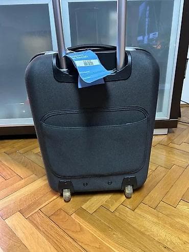 prsluk jaknica mango u: Tvrdi kofer na točkićima – ručni prtljag - Dimenzije aproks. at lalafo.rs — 2 prsluk jaknica mango u: Tvrdi kofer na točkićima – ručni prtljag - Dimenzije aproks. — 2