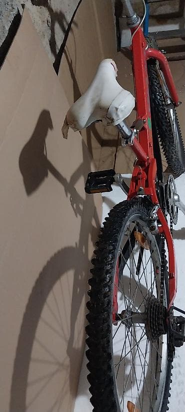 Giant MTB punog vešanja – aluminijumski ram sa zadnjim amortizerom na lalafo.rs — 8 Giant MTB punog vešanja – aluminijumski ram sa zadnjim amortizerom — 8