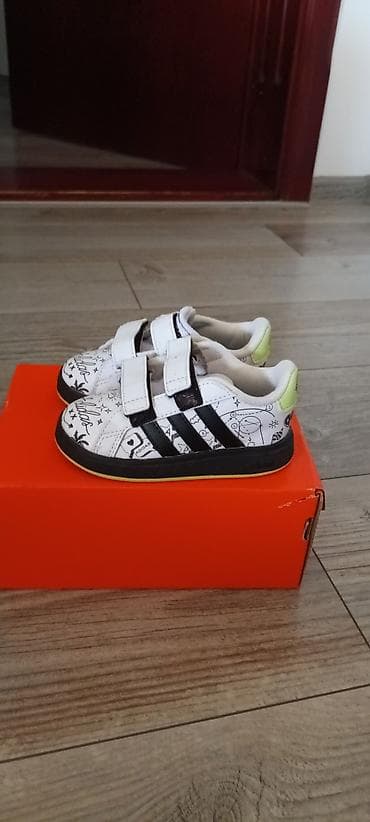 cista koza broj: Adidas patike za dečake,broj 22 na lalafo.rs — 4 cista koza broj: Adidas patike za dečake,broj 22 — 4