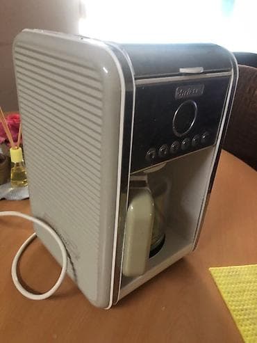 Aparat za kafu marke Ariete, retro dizajna. Krem boje sa hromiranim na lalafo.rs — 3 Aparat za kafu marke Ariete, retro dizajna. Krem boje sa hromiranim — 3