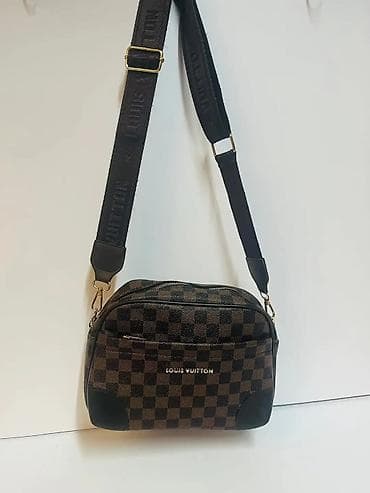 AKCIJATorbe preko ramena sa pratećim novčanicima – monogram print na lalafo.rs — 3 AKCIJATorbe preko ramena sa pratećim novčanicima – monogram print — 3