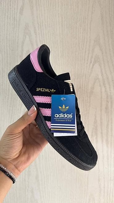 Spezial
od 36 do 40
4800 din
PK🌛 na lalafo.rs — 9 Spezial
od 36 do 40
4800 din
PK🌛 — 9