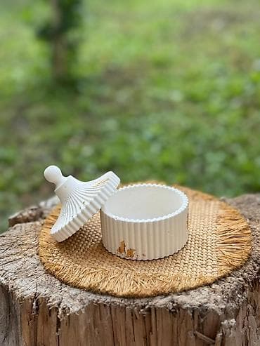 Vaza ili kutijica od Jasmonite Idealan poklon sebi ili dragim osobama na lalafo.rs — 4 Vaza ili kutijica od Jasmonite Idealan poklon sebi ili dragim osobama — 4