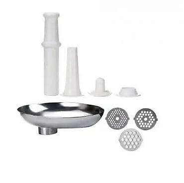 Električna mašina za mlevenje mesa sa nastavcima - Snažan električni na lalafo.rs — 1 Električna mašina za mlevenje mesa sa nastavcima - Snažan električni — 1