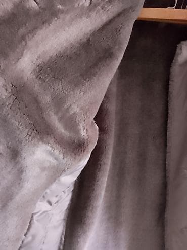 Dugački ženski kaput sa podstavom od veštačkog krzna - Boja na lalafo.rs — 2 Dugački ženski kaput sa podstavom od veštačkog krzna - Boja — 2