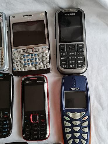 Kolekcija retro mobilnih telefona – miks Nokia, Samsung, Sony i Sony na lalafo.rs — 8 Kolekcija retro mobilnih telefona – miks Nokia, Samsung, Sony i Sony — 8