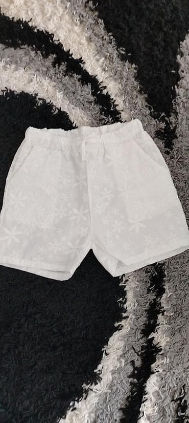 bermude teksas br: Prelep, potpuno nov beli šorts, nikada nije nošen, vel 40 ili L, u at lalafo.rs — 1 bermude teksas br: Prelep, potpuno nov beli šorts, nikada nije nošen, vel 40 ili L, u — 1