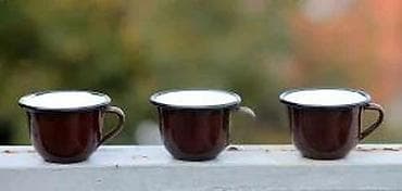 Antiques: TRI Stare EMAJLIRANE Šoljice za Kafu. Cena za sve tri. Tri stare at lalafo.rs — 4 Antiques: TRI Stare EMAJLIRANE Šoljice za Kafu. Cena za sve tri. Tri stare — 4