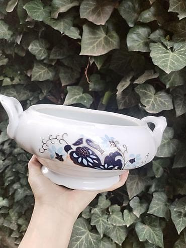 Cinija za serviranje, visina 12 cm. - Materijal: kvalitetna na lalafo.rs Cinija za serviranje, visina 12 cm. - Materijal: kvalitetna