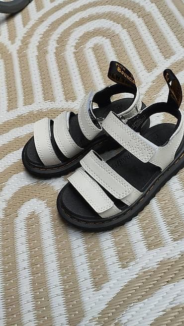 Kožne sandale Dr Martens sa debelim đonom broj 26 kupljene u USA,nikad na lalafo.rs — 1 Kožne sandale Dr Martens sa debelim đonom broj 26 kupljene u USA,nikad — 1