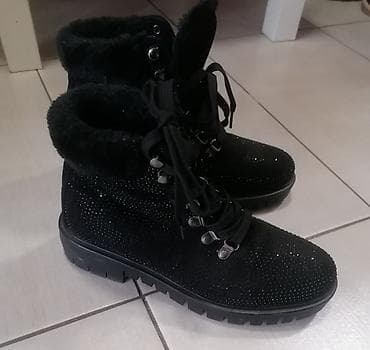 Presavrsene, prepune cirkona Br 38 Obuvene samo par puta Besprekorne na lalafo.rs — 6 Presavrsene, prepune cirkona Br 38 Obuvene samo par puta Besprekorne — 6