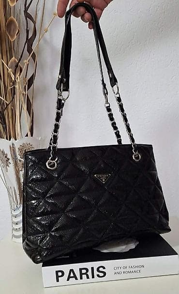 eko koza sa: Crna ženska torba sa štepanim (karo) uzorkom i diskretnom teksturom na lalafo.rs — 1 eko koza sa: Crna ženska torba sa štepanim (karo) uzorkom i diskretnom teksturom — 1