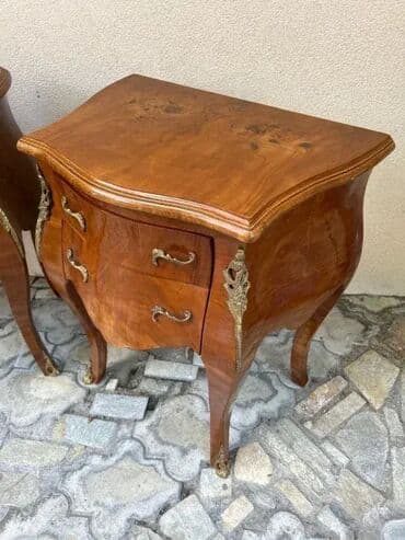 Antique Dressers: Stilske trbušaste komode u paru - ODLIČNO OČUVANE 🌟✨ Komode u dobrom at lalafo.rs — 11 Antique Dressers: Stilske trbušaste komode u paru - ODLIČNO OČUVANE 🌟✨ Komode u dobrom — 11