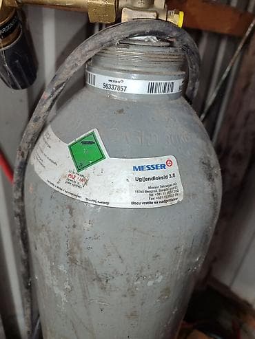 Clamps: Co2 varstroj 1700velika boca sa manometrom.sve zajedno 350e at lalafo.rs — 6 Clamps: Co2 varstroj 1700velika boca sa manometrom.sve zajedno 350e — 6