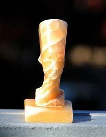 Vintage Statua egipatske kraljice Nefertiti ✨ Cena za komad. ✨ na lalafo.rs Vintage Statua egipatske kraljice Nefertiti ✨ Cena za komad. ✨