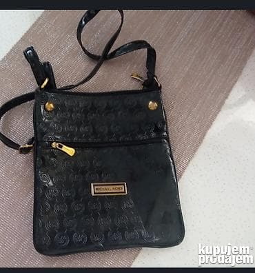 Torba Michael kors noše a par puta na lalafo.rs Torba Michael kors noše a par puta