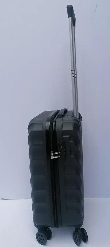 Travel suitcases and bags: Tvrdi kofer na točkiće – kabinski format - Materijal: čvrsta at lalafo.rs — 7 Travel suitcases and bags: Tvrdi kofer na točkiće – kabinski format - Materijal: čvrsta — 7