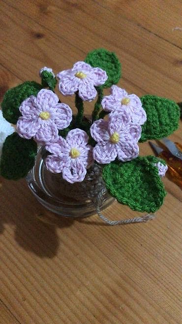 Ručni rad – heklani cvetni aranžmani ( africka ljubicica ) - Mini at lalafo.rs — 3 Ručni rad – heklani cvetni aranžmani ( africka ljubicica ) - Mini — 3