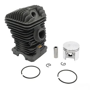 Kompletan set za cilindar motora koji uključuje cilindar, klip na lalafo.rs Kompletan set za cilindar motora koji uključuje cilindar, klip